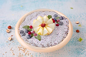 Chia apple pudding